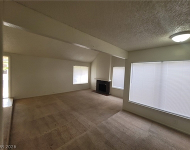 4760 Woodridge Road - Photo Thumbnail 26