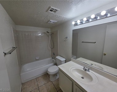 2724 Otter Creek Court - Photo Thumbnail 16