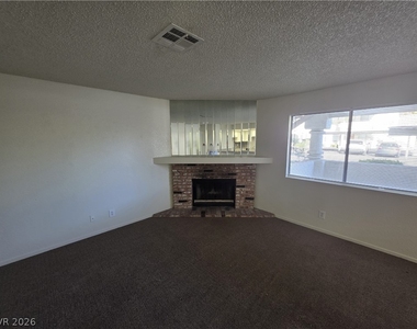 2724 Otter Creek Court - Photo Thumbnail 7