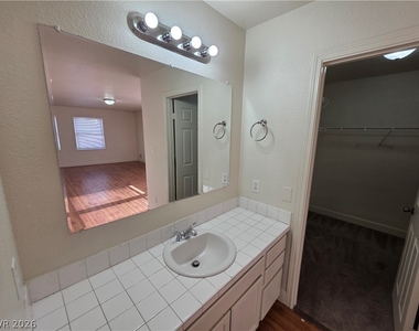 1590 Mustang Drive - Photo Thumbnail 18