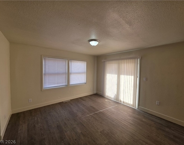 1590 Mustang Drive - Photo Thumbnail 56