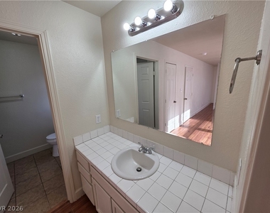 1590 Mustang Drive - Photo Thumbnail 14