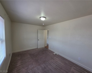 1590 Mustang Drive - Photo Thumbnail 49