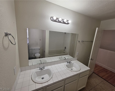 1590 Mustang Drive - Photo Thumbnail 28