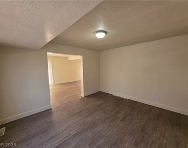 1590 Mustang Drive - Photo Thumbnail 68