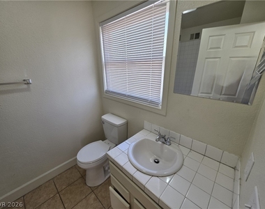 1590 Mustang Drive - Photo Thumbnail 19