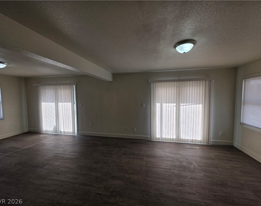 1590 Mustang Drive - Photo Thumbnail 60