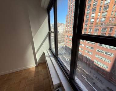 145 Fourth ave - Photo Thumbnail 7