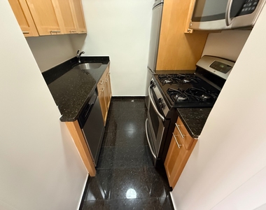 145 Fourth ave - Photo Thumbnail 3