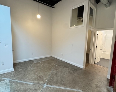1786 Main Street - Photo Thumbnail 5