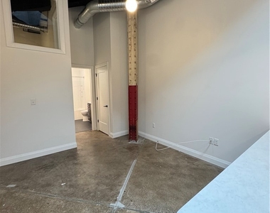 1786 Main Street - Photo Thumbnail 4