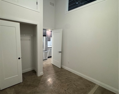 1786 Main Street - Photo Thumbnail 7