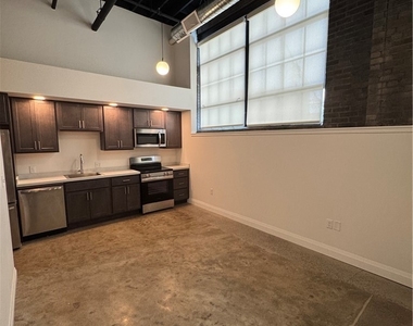 1786 Main Street - Photo Thumbnail 9