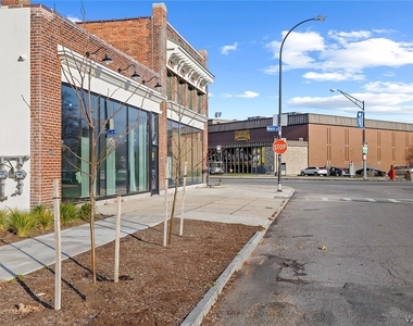 1786 Main Street - Photo Thumbnail 20