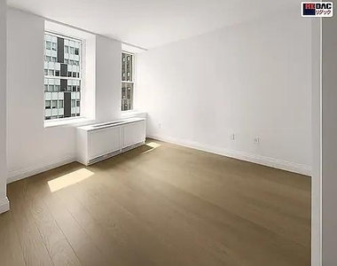 Wall Street - Photo Thumbnail 1