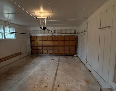 1055 Pinecrest Drive - Photo Thumbnail 33