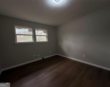 1055 Pinecrest Drive - Photo Thumbnail 60