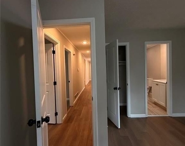 1055 Pinecrest Drive - Photo Thumbnail 48