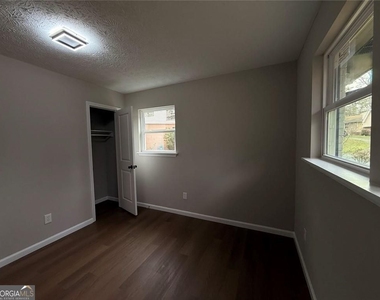 1055 Pinecrest Drive - Photo Thumbnail 57