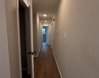 1055 Pinecrest Drive - Photo Thumbnail 37