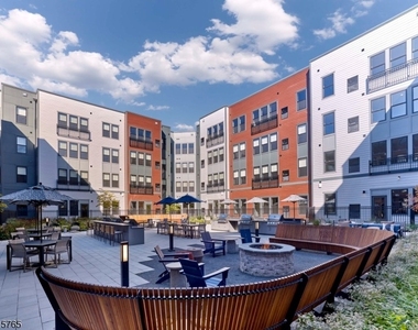 51 Okner Pkwy - Photo Thumbnail 23
