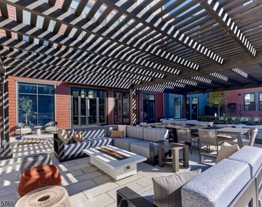51 Okner Pkwy - Photo Thumbnail 22