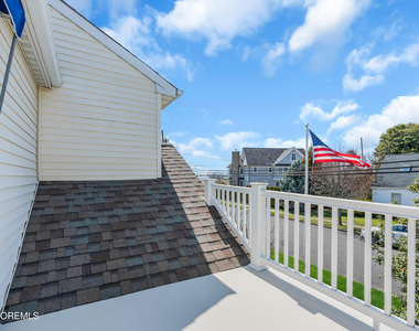 124 Neptune Place - Photo Thumbnail 37