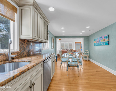 124 Neptune Place - Photo Thumbnail 8
