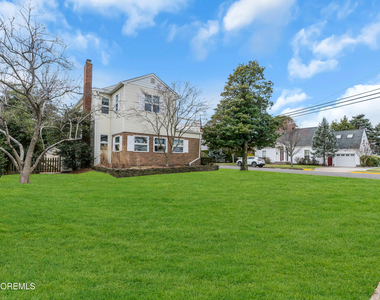 124 Neptune Place - Photo Thumbnail 34