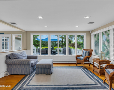 218 3rd Avenue - Photo Thumbnail 3