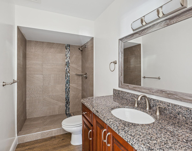 1450 N Riverside Drive - Photo Thumbnail 20