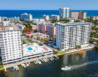 1450 N Riverside Drive - Photo Thumbnail 2