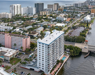 1450 N Riverside Drive - Photo Thumbnail 32
