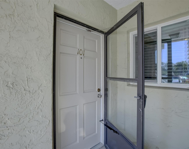 1450 N Riverside Drive - Photo Thumbnail 23