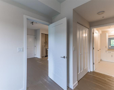 8894 Nw 44th Street - Photo Thumbnail 6