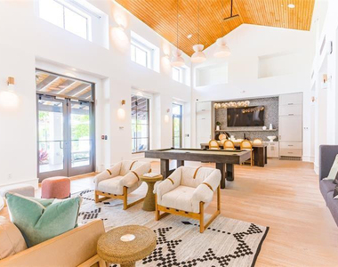 8894 Nw 44th Street - Photo Thumbnail 12