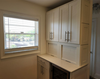 301 Cambridge Road - Photo Thumbnail 5