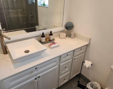 301 Cambridge Road - Photo Thumbnail 16