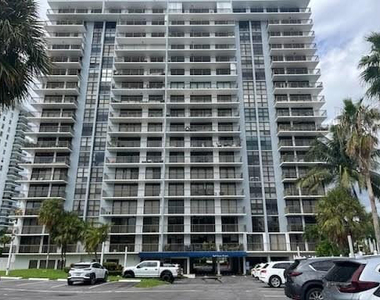 3031 N Ocean Boulevard - Photo Thumbnail 27