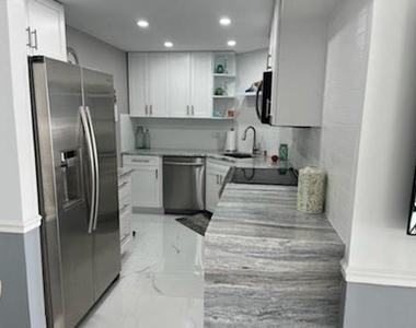 3031 N Ocean Boulevard - Photo Thumbnail 4