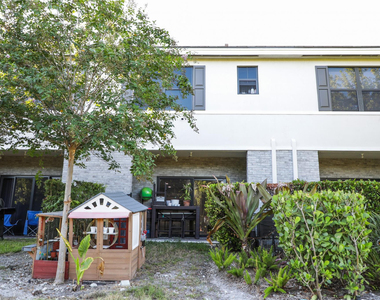 148 Se 5th Court - Photo Thumbnail 6