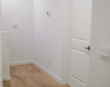 148 Se 5th Court - Photo Thumbnail 14