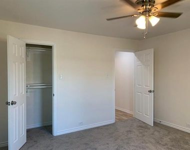 820 W Crawford Street - Photo Thumbnail 11