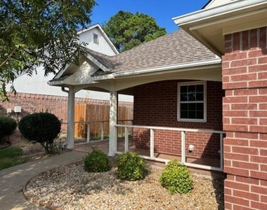 2316 Clermont Lane - Photo Thumbnail 19