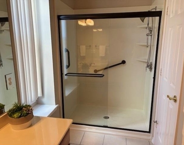 2316 Clermont Lane - Photo Thumbnail 11