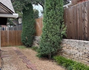 2316 Clermont Lane - Photo Thumbnail 17