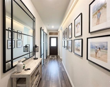 4016 De Berry Lane - Photo Thumbnail 19