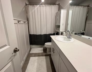 4016 De Berry Lane - Photo Thumbnail 6