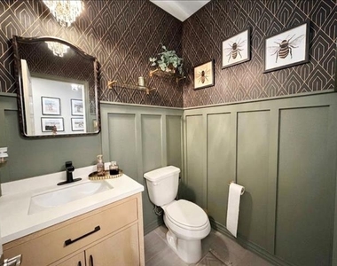 4016 De Berry Lane - Photo Thumbnail 8