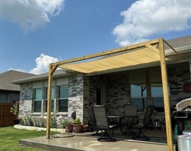 4016 De Berry Lane - Photo Thumbnail 2